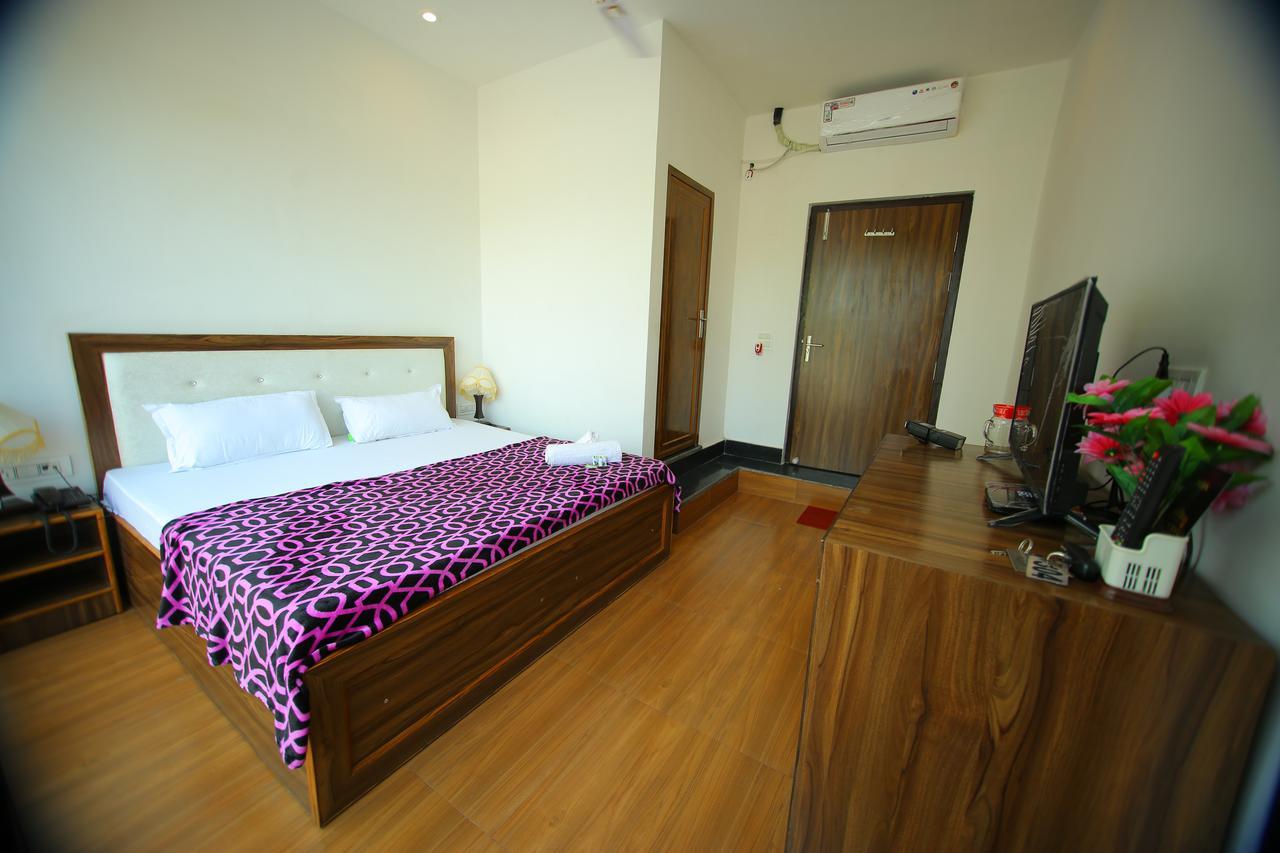 Osakataj Hotel อัครา ภายนอก รูปภาพ