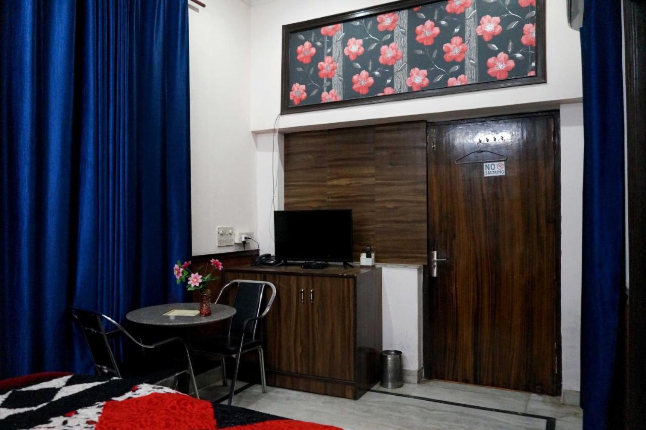 Osakataj Hotel อัครา ภายนอก รูปภาพ